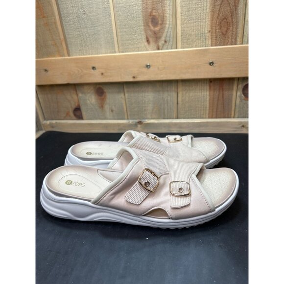 Bzees Womens Blush Slide Sandals Size 10 Buckle Detail Comfort Footbed Lightweig - Picture 1 of 7